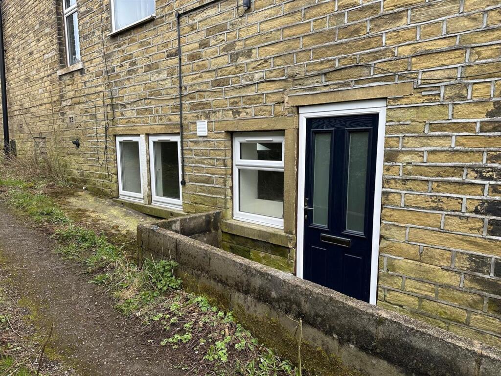 Ford Hill, Queensbury