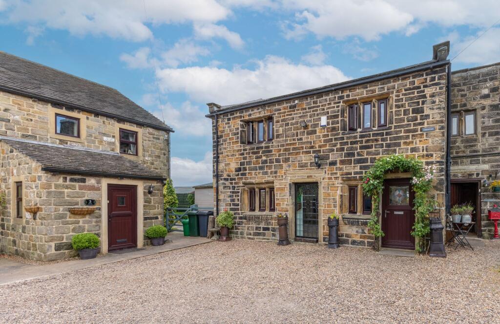 Saxon Court, Wyke, BD12 8EW