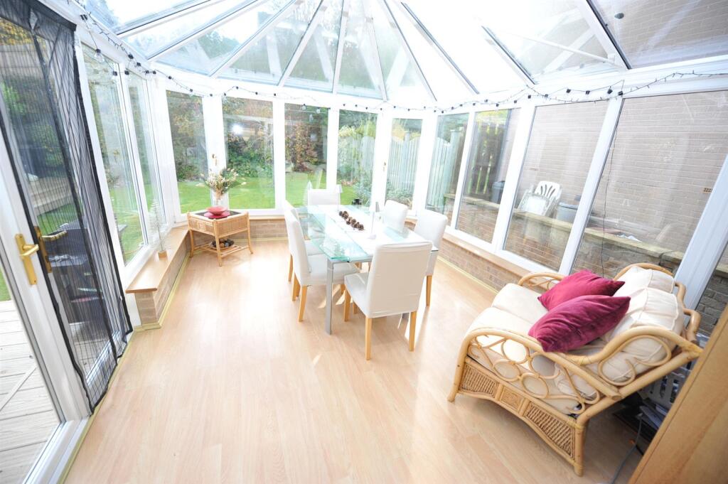 Additional image 10 of Evesham Grove, Idle