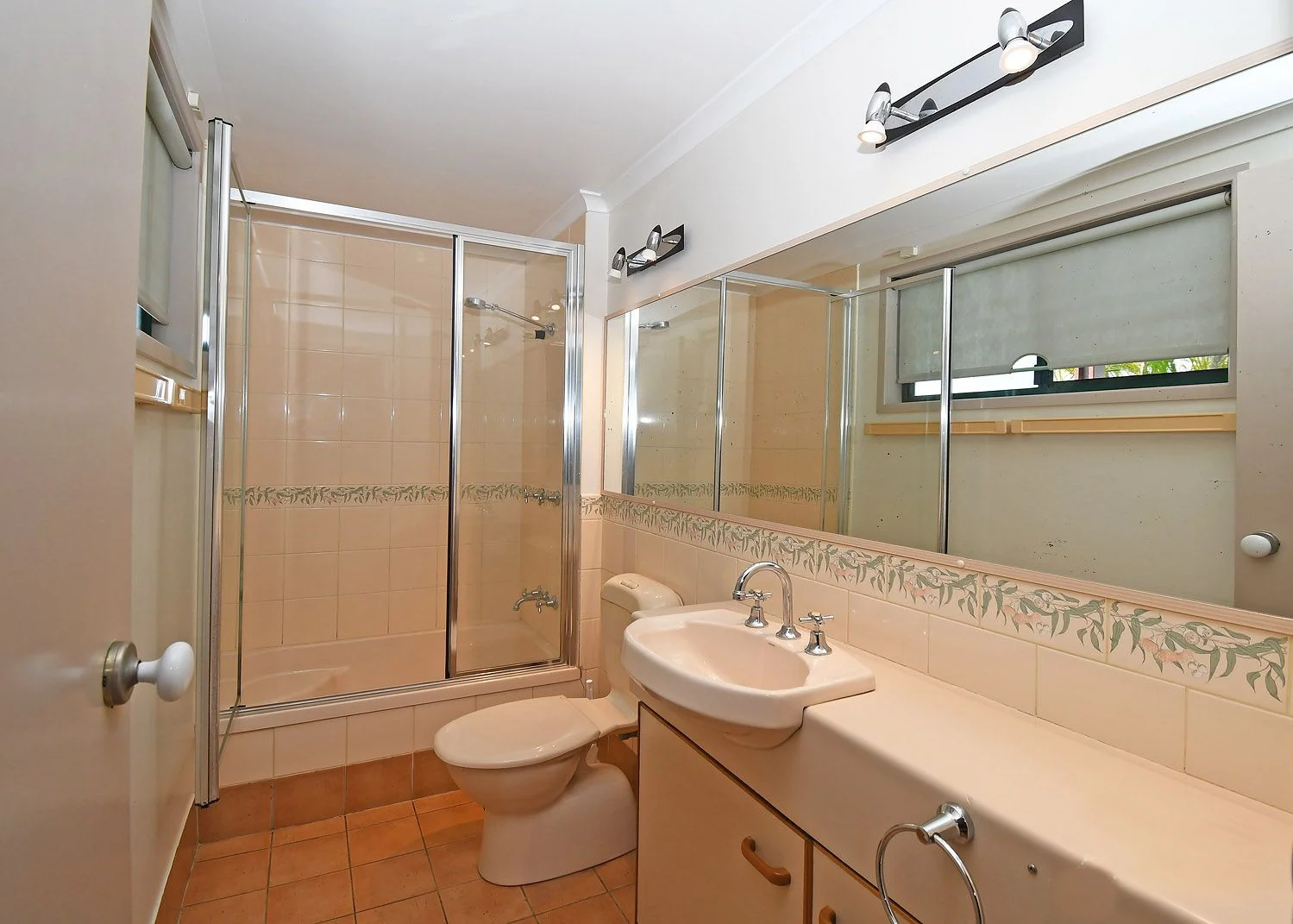 Additional image 7 of 8/651 Esplanade, Urangan QLD 4655