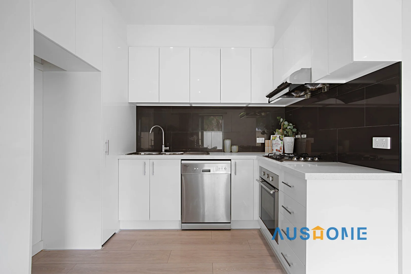 Additional image 7 of 2a Coombs Ave, Oakleigh South VIC 3167