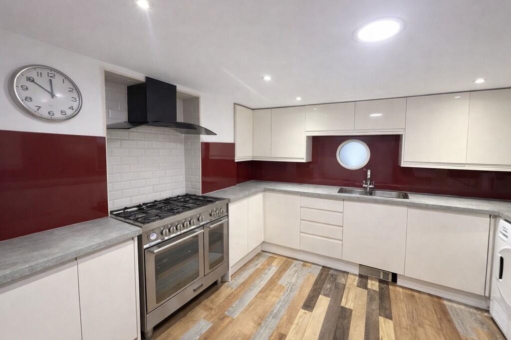 Aberdeen Terrace, Clayton, Bradford photo 5