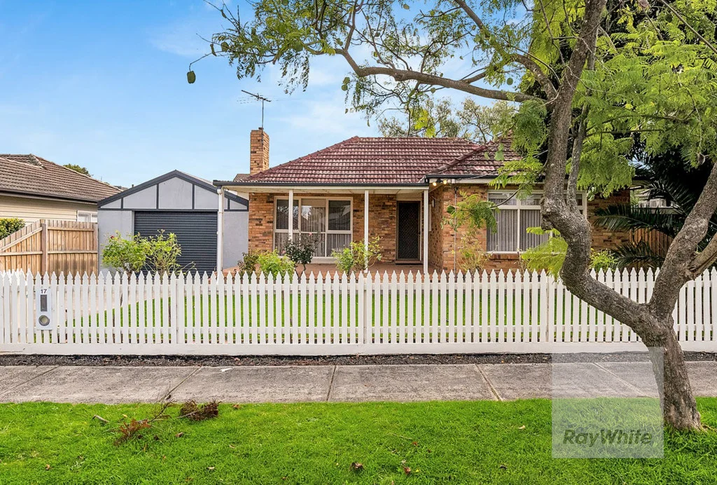 17 Curtis Avenue, Watsonia VIC 3087