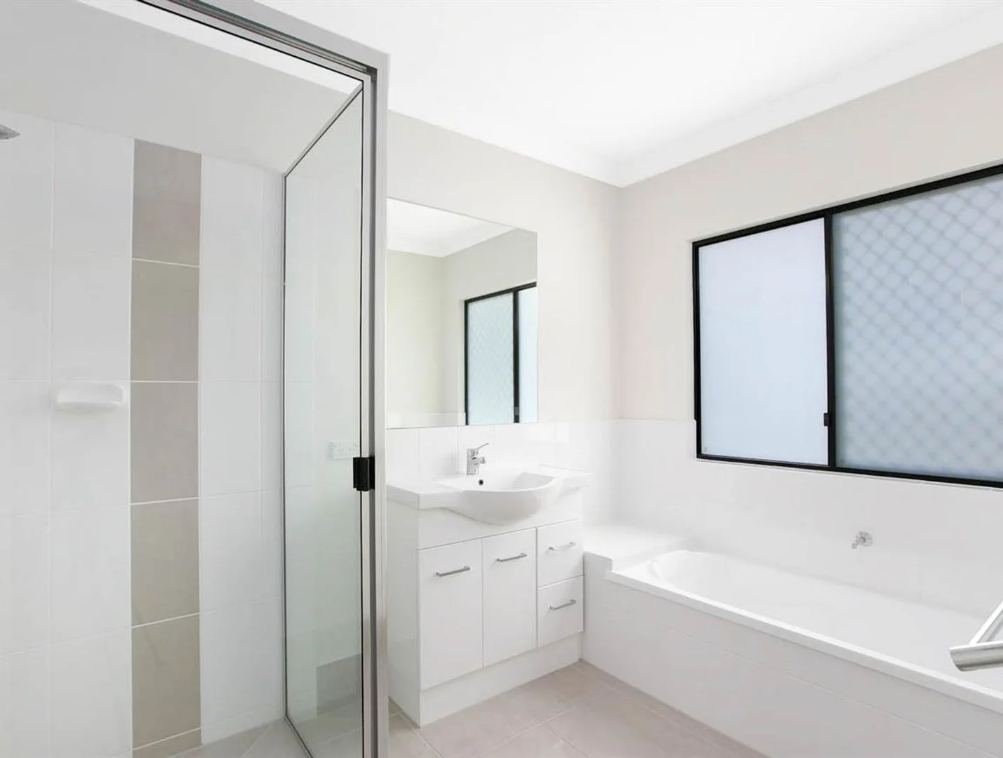 Additional image 7 of 11 Tyenna Close, Bentley Park QLD 4869