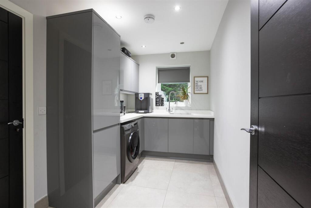Mason House, Drighlington photo 3