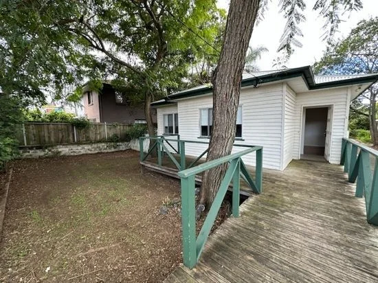 1132 Oxley Road, Oxley QLD 4075