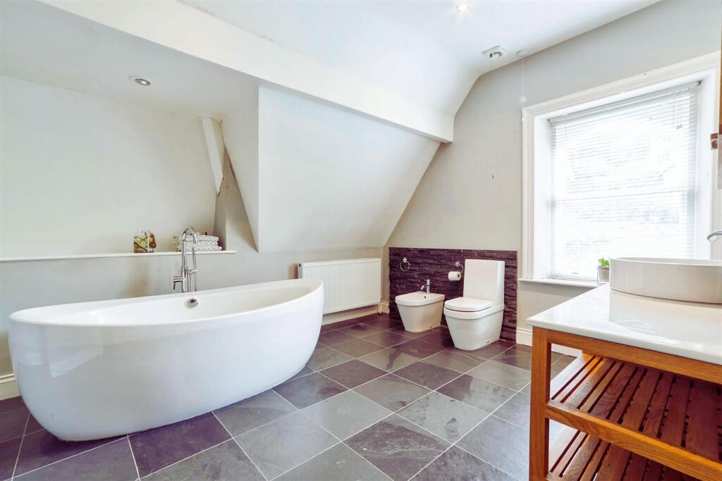 Additional image 11 of Spring Gardens Lane, Keighley, BD20 6LS