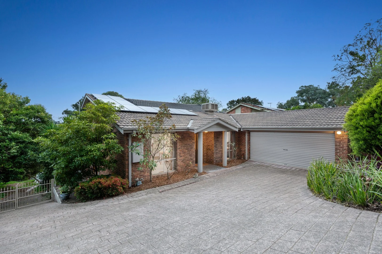 Additional image 3 of 33 Maroong Drive, Research VIC 3095