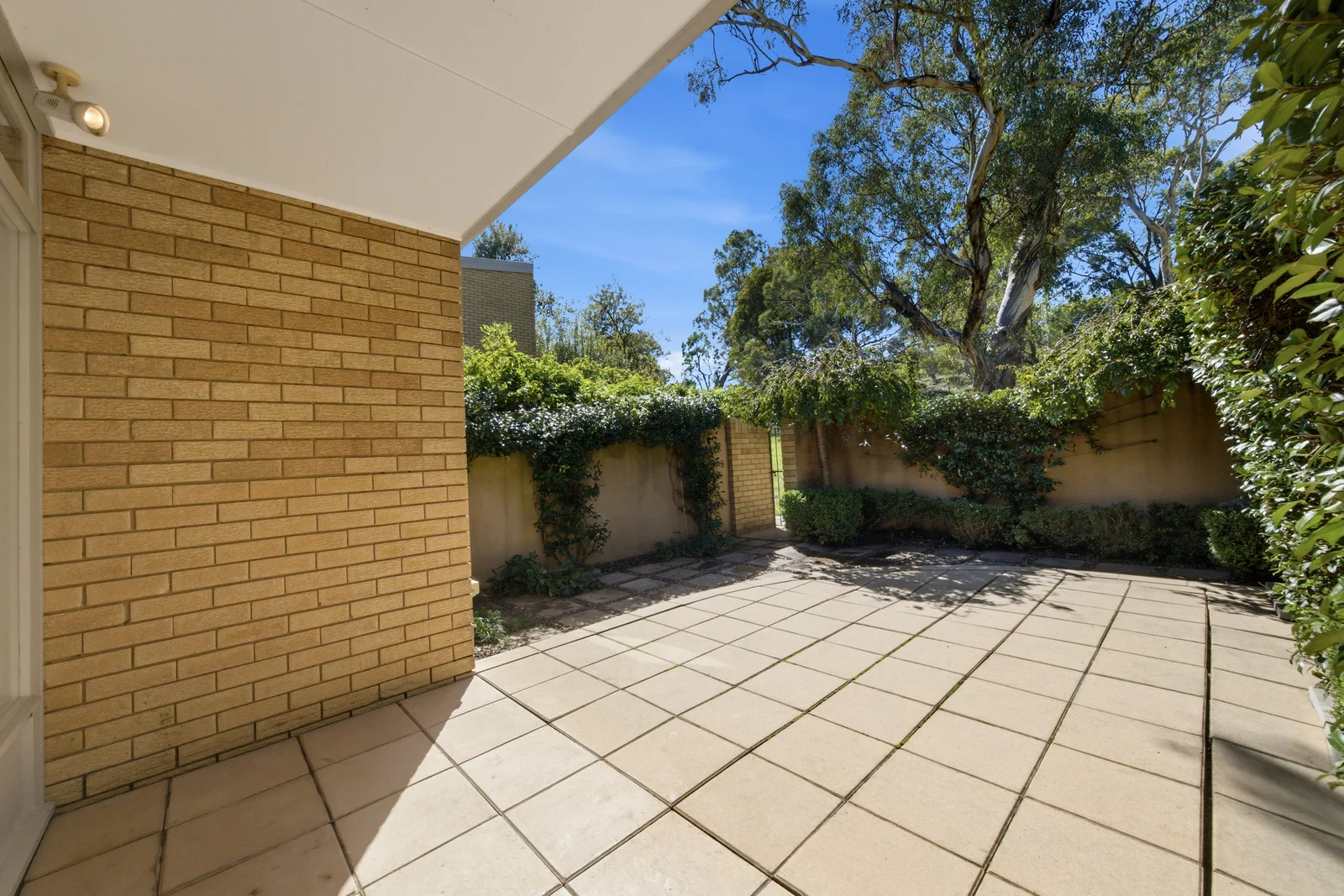 Additional image 12 of 2/10 Edmondson Street, Campbell ACT 2612