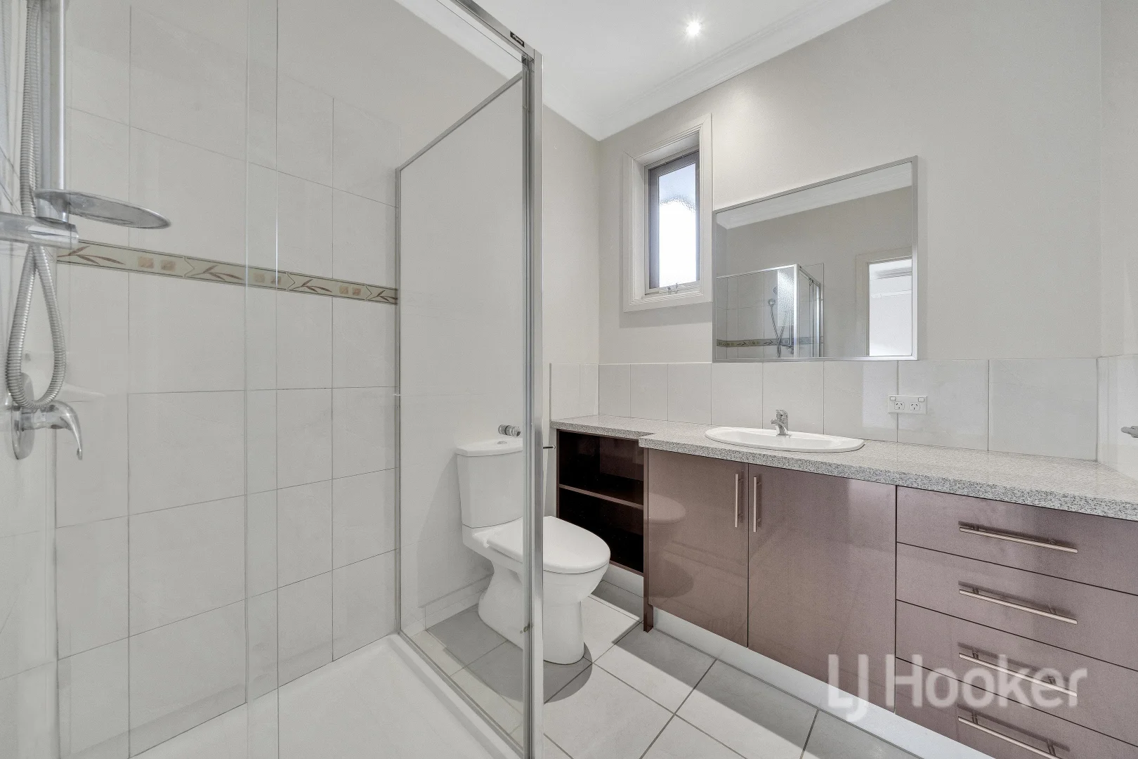 Additional image 10 of 3/4 Lee Avenue, Mount Waverley VIC 3149