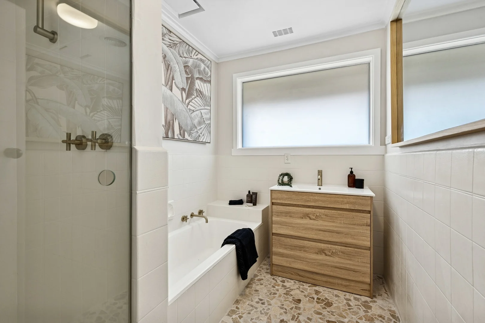 Additional image 3 of 10 Millis Avenue, Bentleigh East VIC 3165
