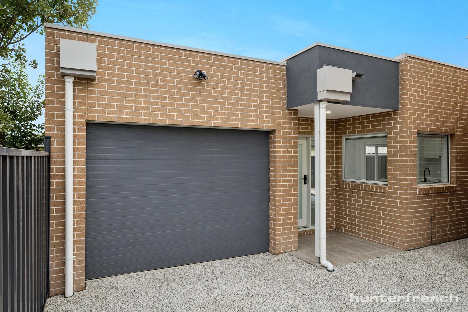 2/42 Bruce Street South, Altona Meadows VIC 3028