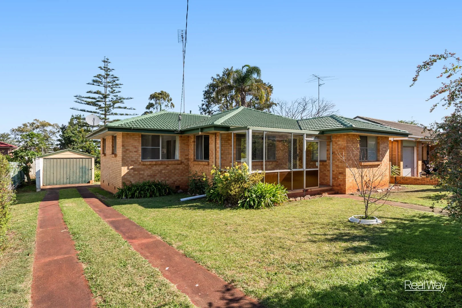 10 Clarice Street, Harristown QLD 4350