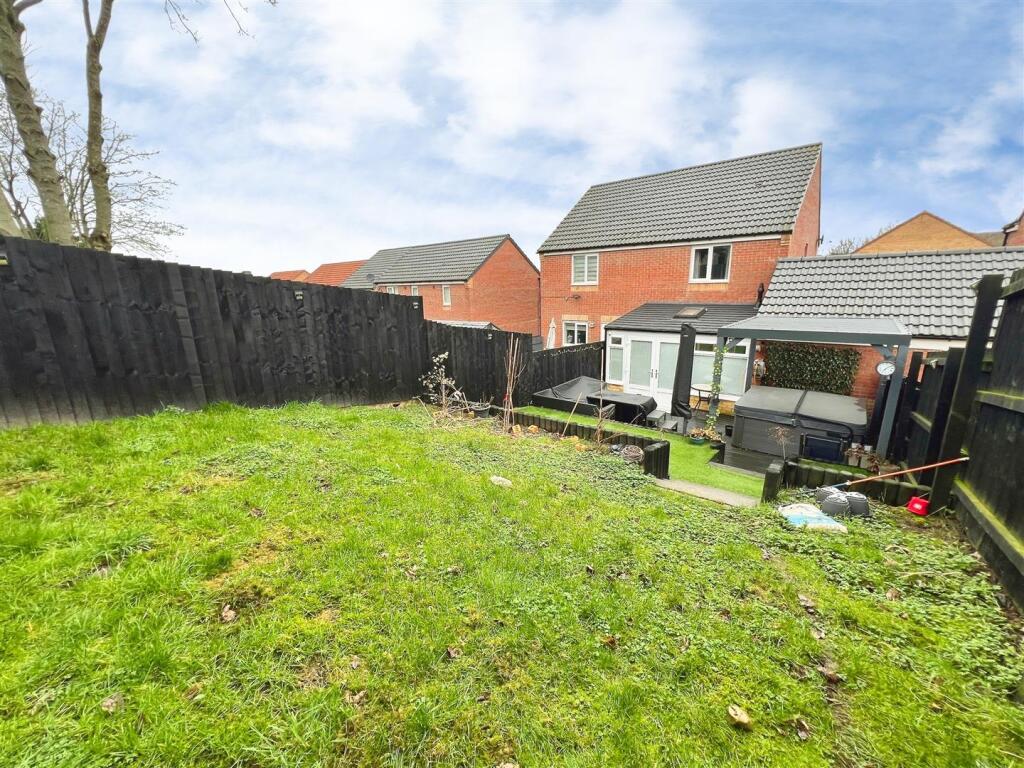 Additional image 20 of Blackthorne Close, Bradford, BD2 3DZ