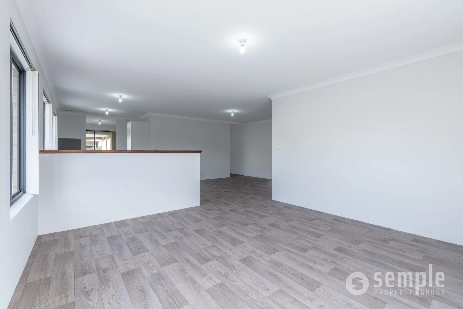 8 Madeira Turn, Byford WA 6122 photo 3