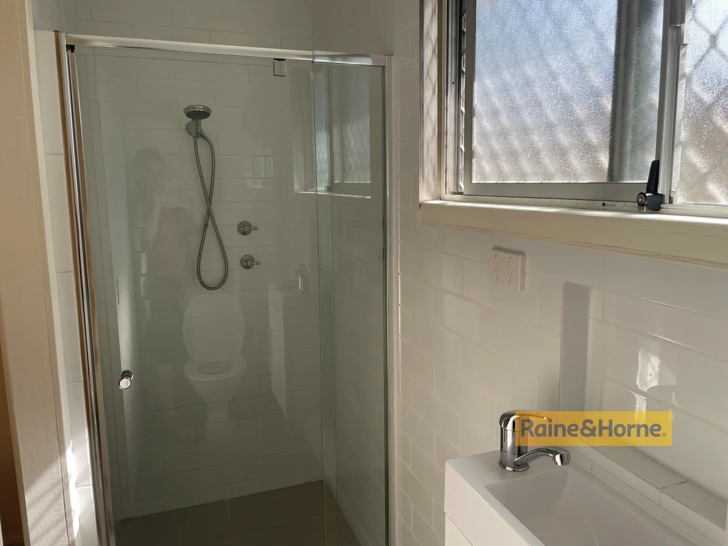 Additional image 5 of 1A Mackenzie Ave, Woy Woy NSW 2256