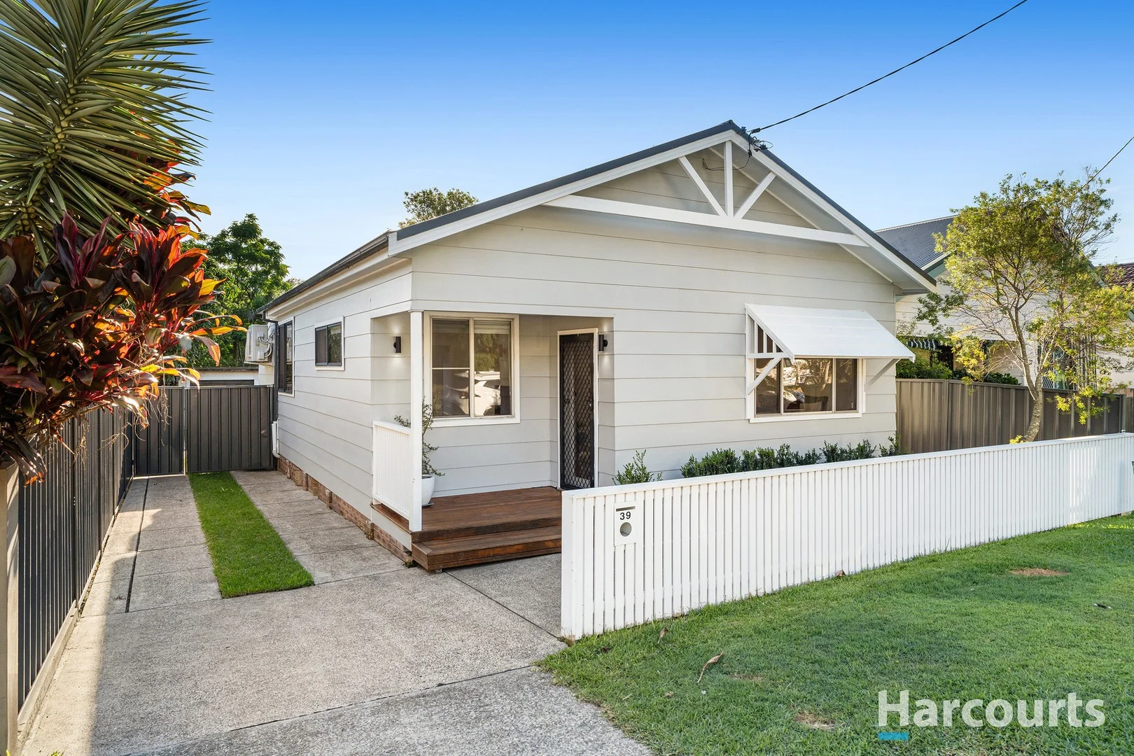 39 Lachlan Road, Cardiff NSW 2285
