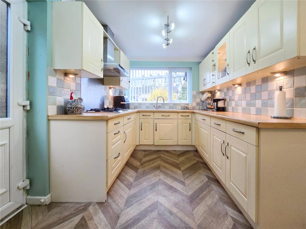 Sunnybank Close, Helmshore, Rossendale, BB4 photo 3
