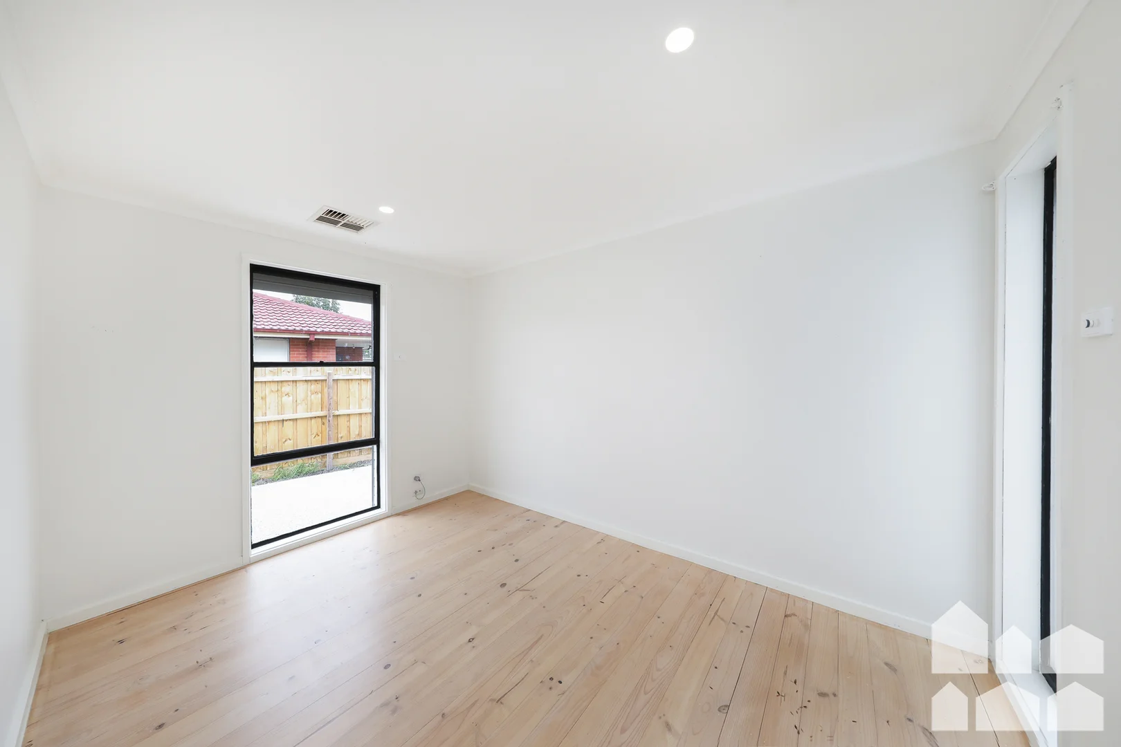 Additional image 7 of 11a Valentine Crescent, Sunshine West VIC 3020