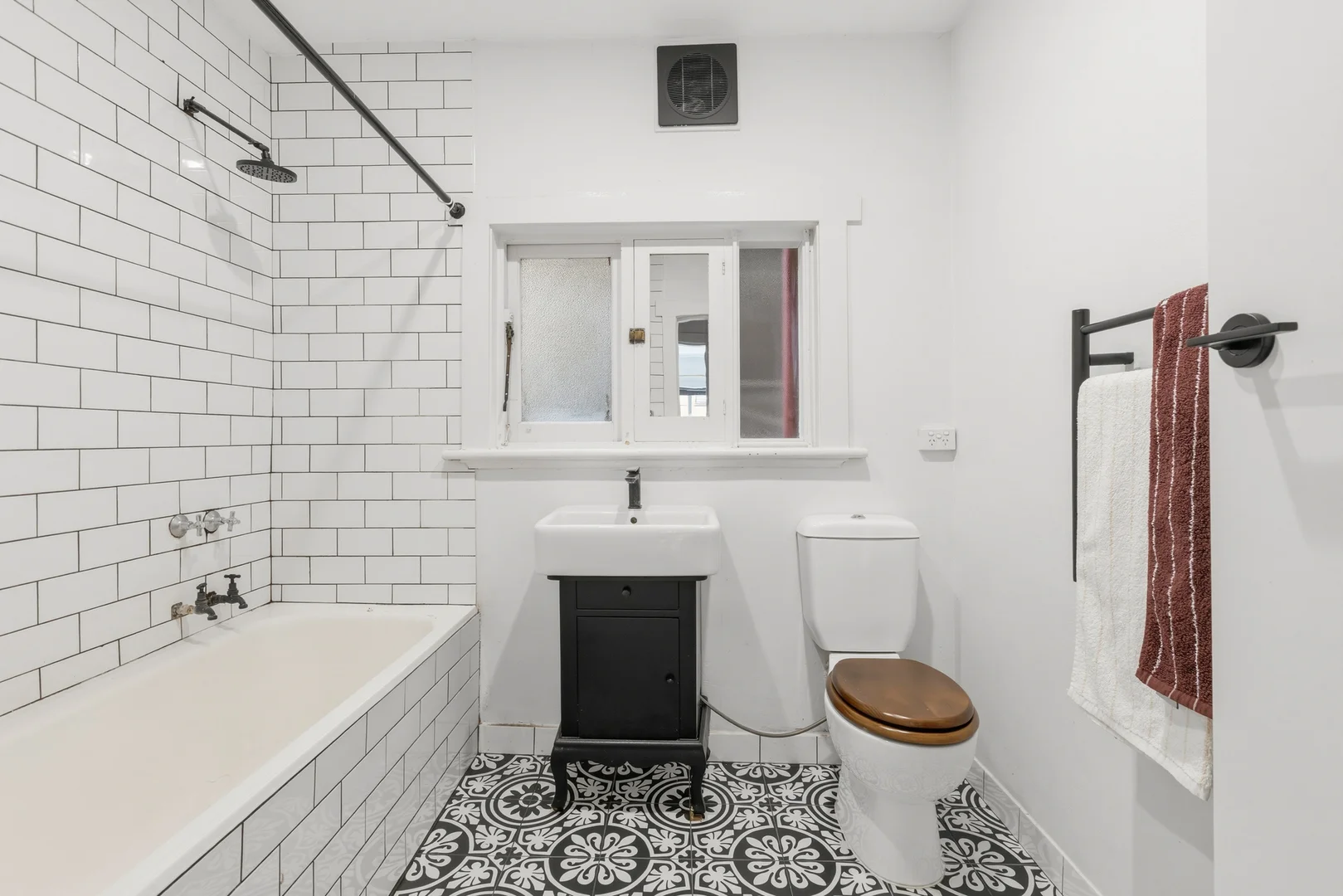Additional image 5 of 2/44 Eildon Road, St Kilda VIC 3182