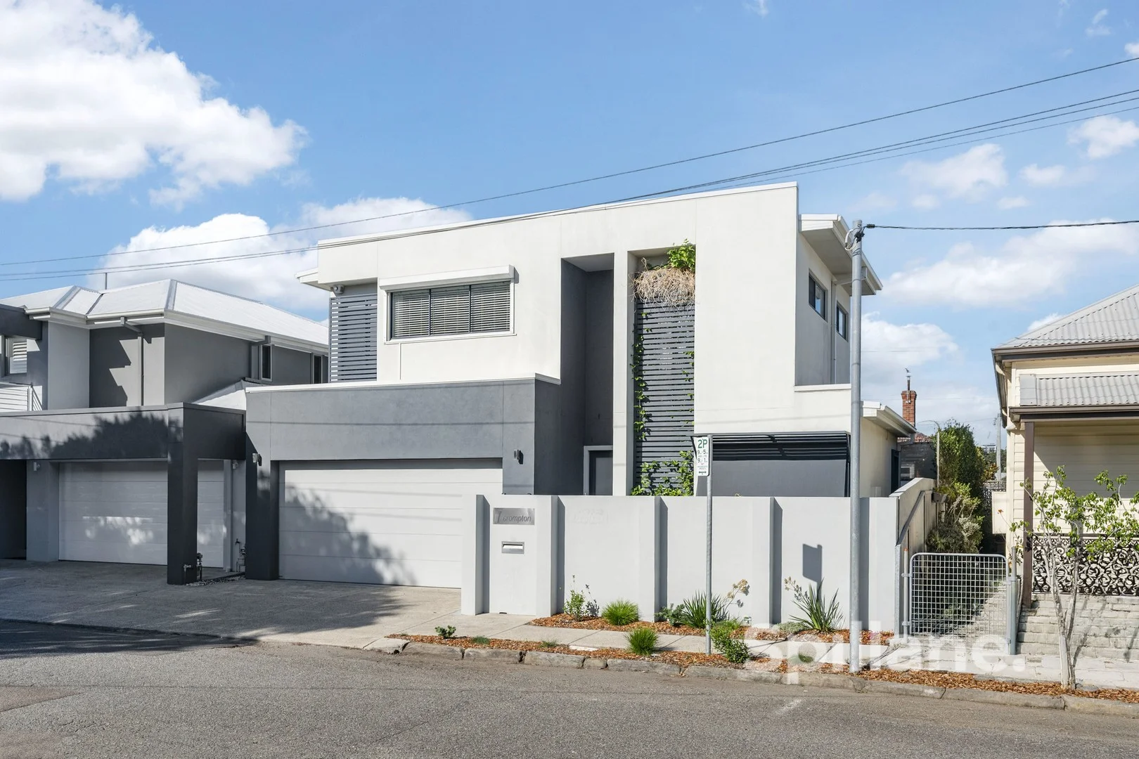 7 Crompton Street, Hamilton NSW 2303