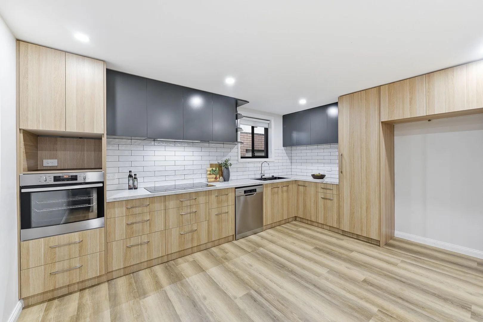 Additional image 8 of 327 Corrigan Road, Keysborough VIC 3173