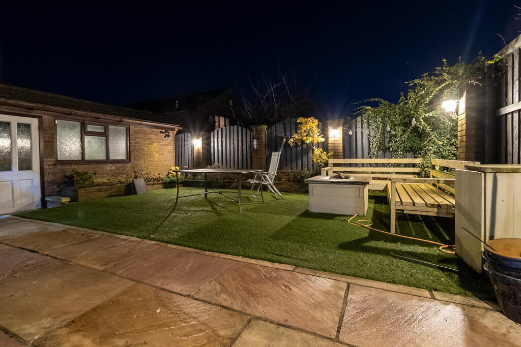 Additional image 18 of Buckingham Crescent, Bradford, BD14 6EJ