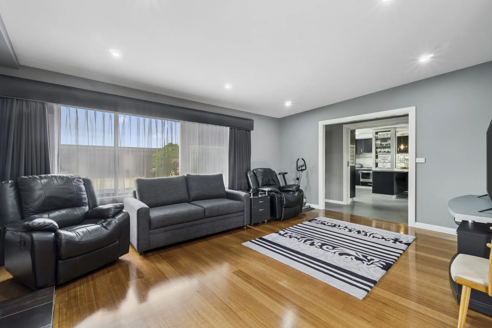 39 Clark Street, Colac VIC 3250 photo 5