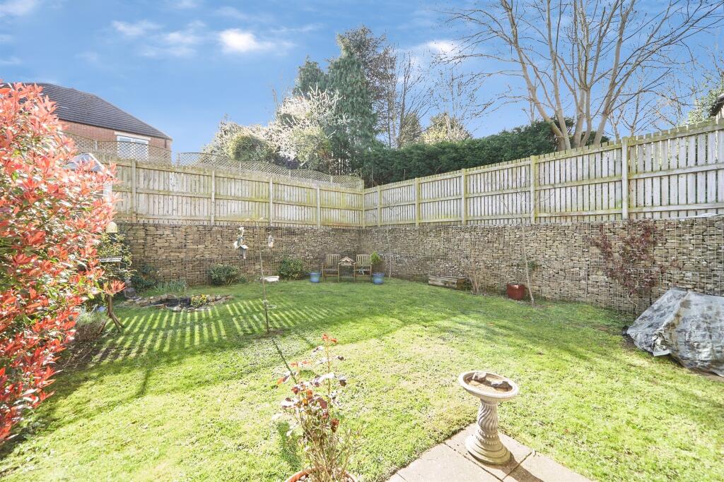 Valley View Drive, Apperley Bridge, Bradford photo 4