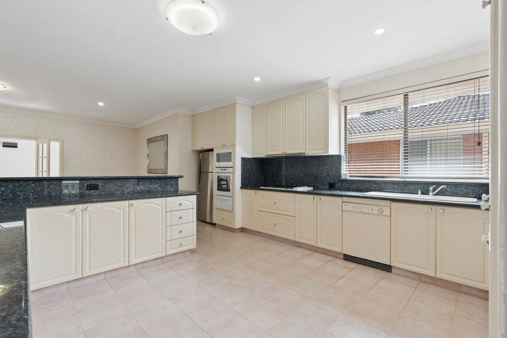 Additional image 15 of 15 Glenbrook Road, Thornlie WA 6108