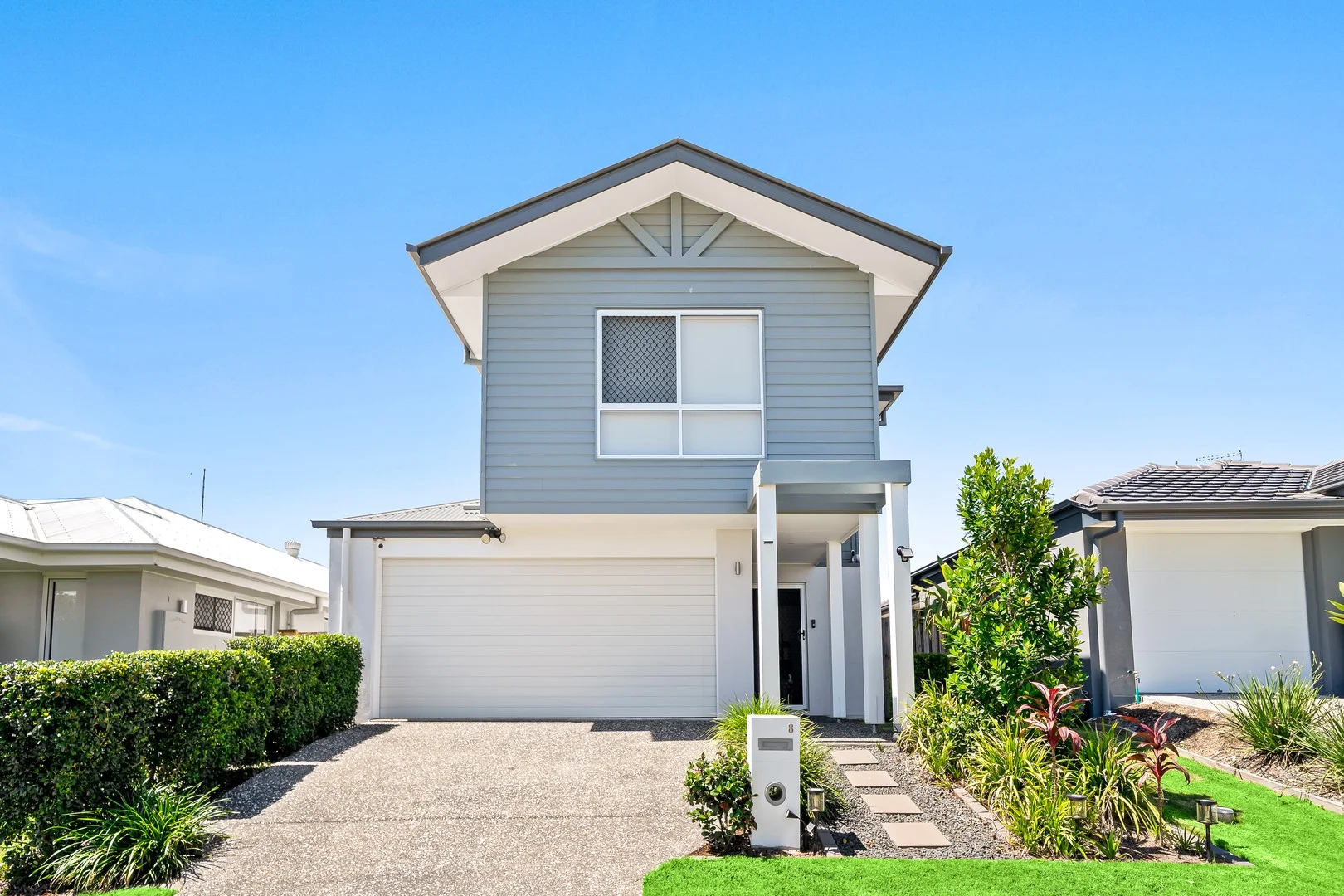 8 Loggers Court, White Rock QLD 4306