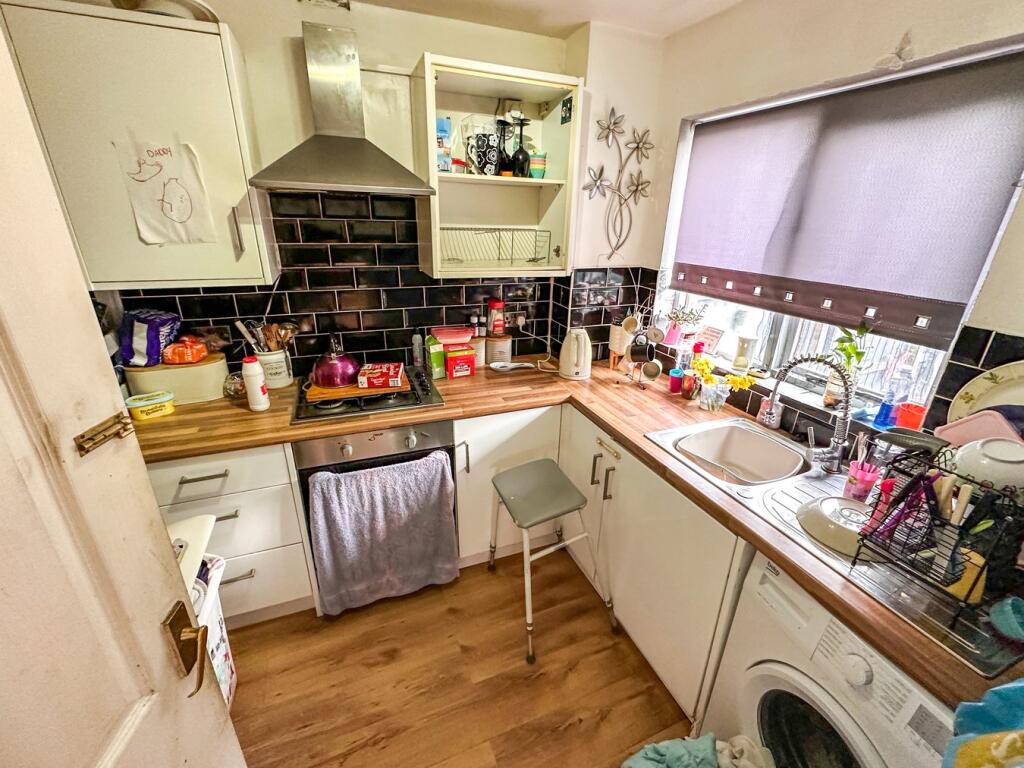 Additional image 5 of Cornwall Road, Bingley, BD16