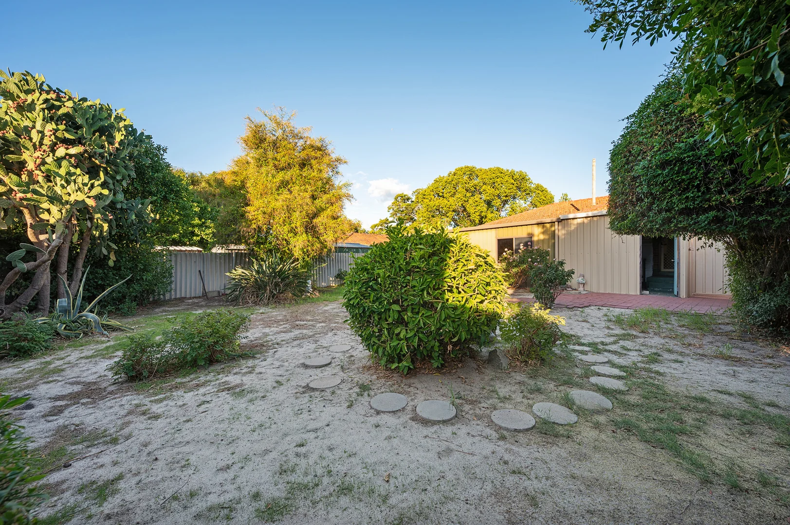 Additional image 17 of 5 Grasmere Place, Kelmscott WA 6111