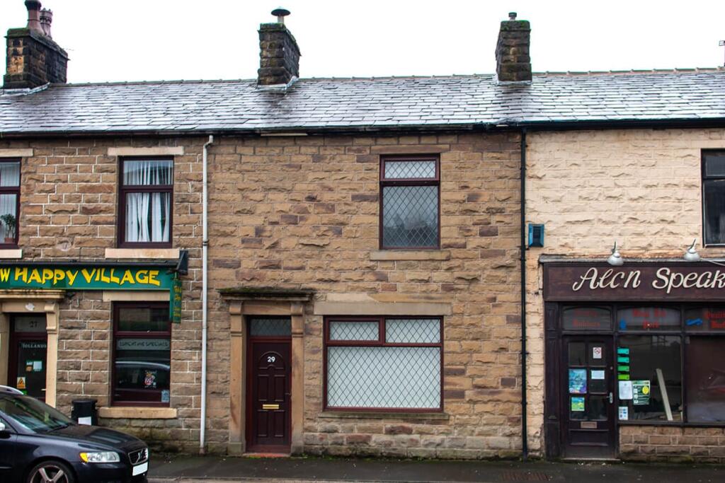Whalley Road, Read