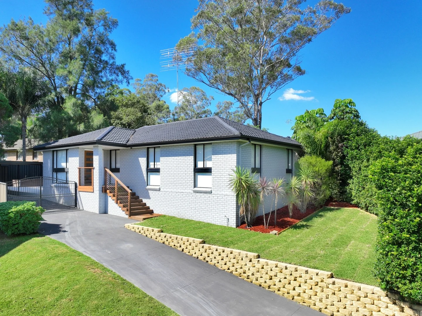 6 Dale Place, Cranebrook NSW 2749