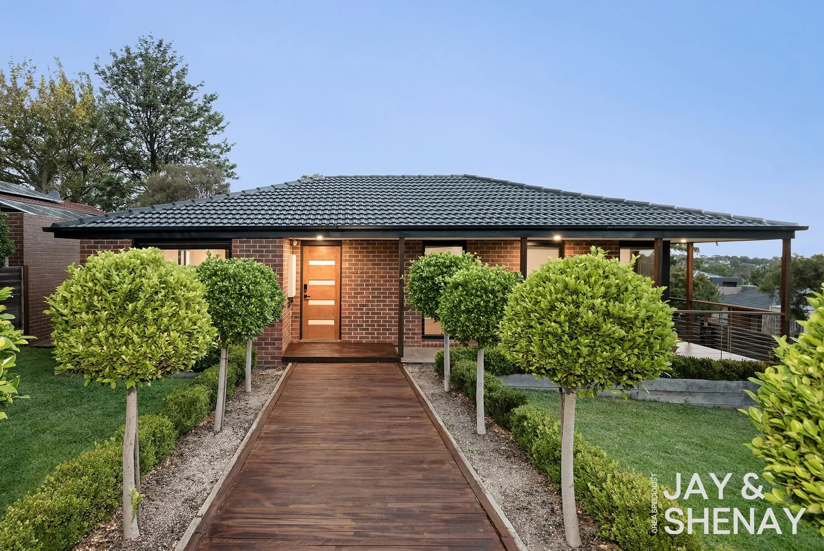 29 Robert Molyneux Avenue, Endeavour Hills VIC 3802