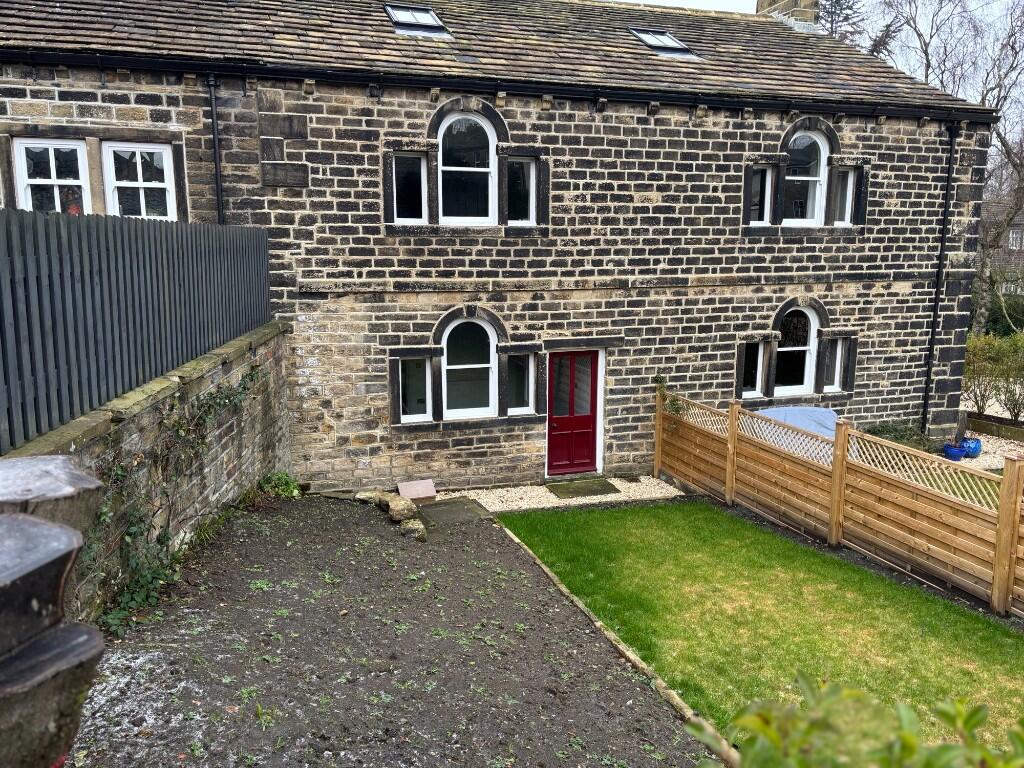 Spring Mill House,Trinity Drive, BD15 photo 2