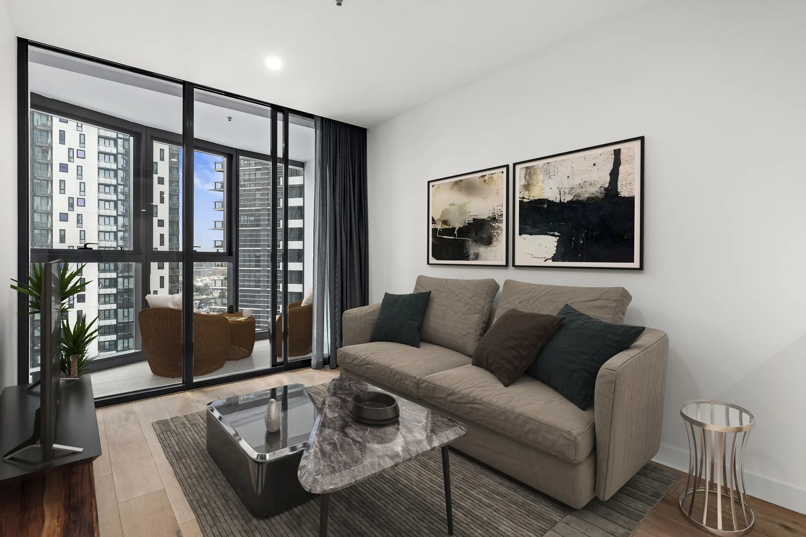 1711/105 Clarendon Street, Southbank VIC 3006