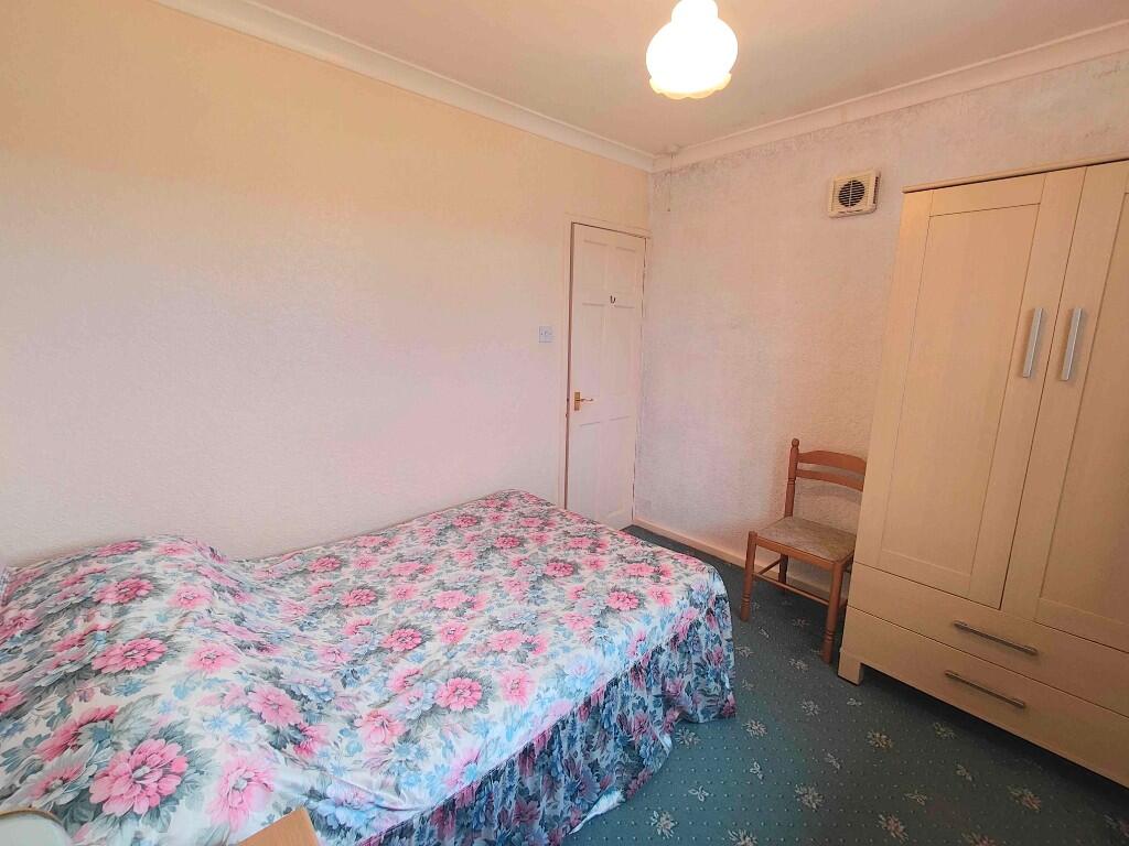 Additional image 11 of 22 Mount Gardens, Cleckheaton, BD19 3QH