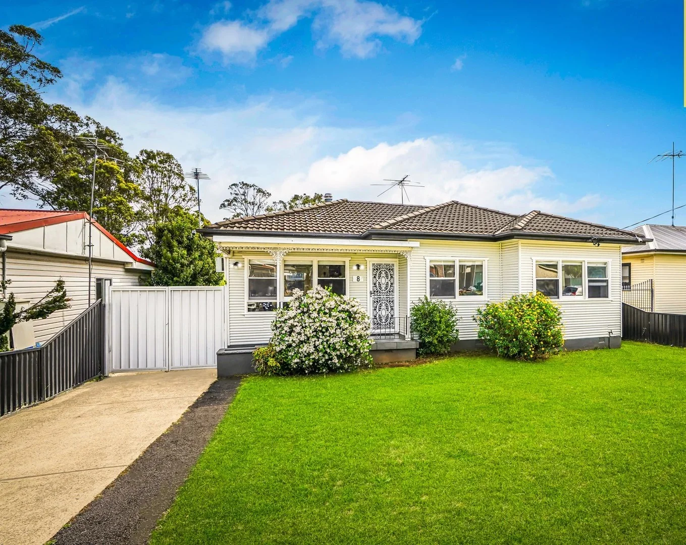 8 Girra Road, Blacktown NSW 2148
