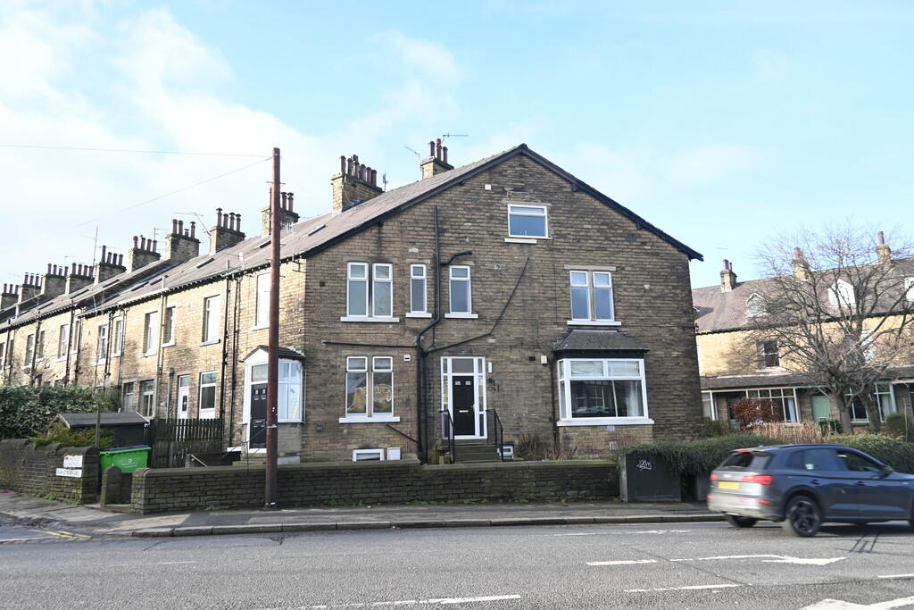 Flat 1 4 Bradford Road