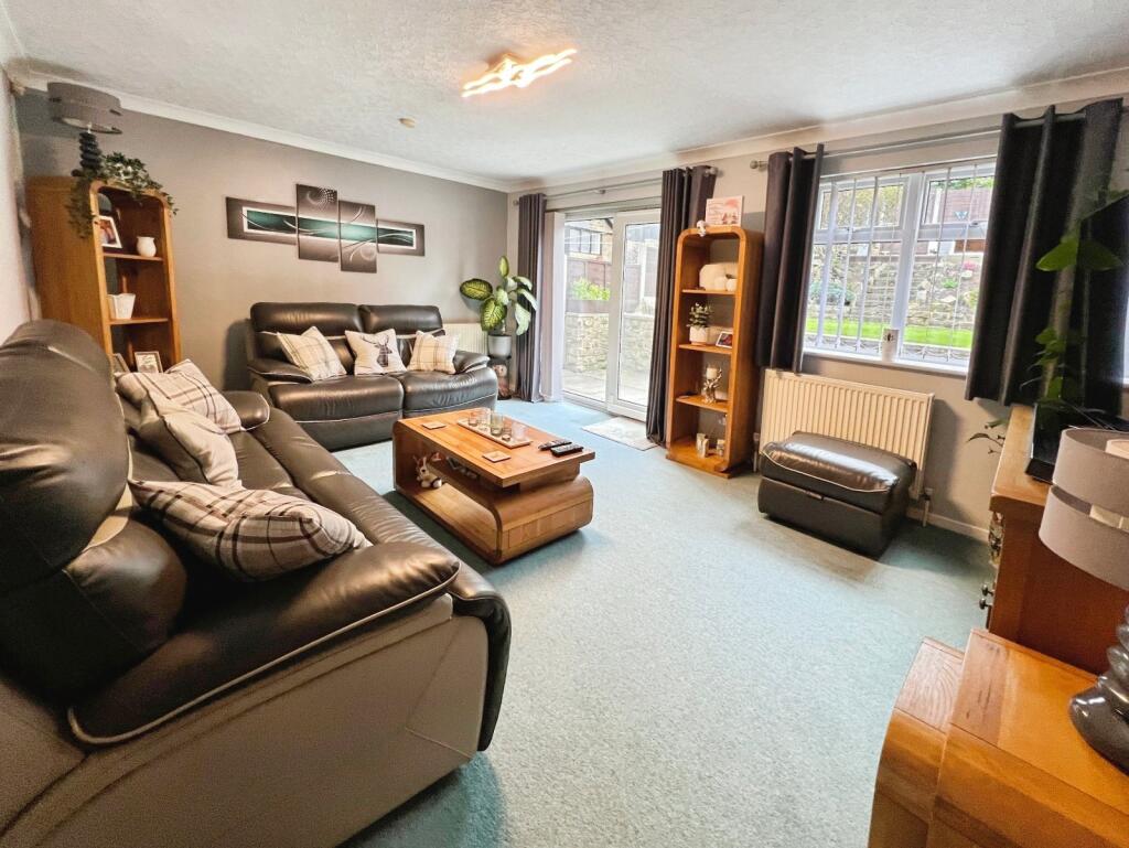 Bradford Road, Cleckheaton, West Yorkshire, BD19