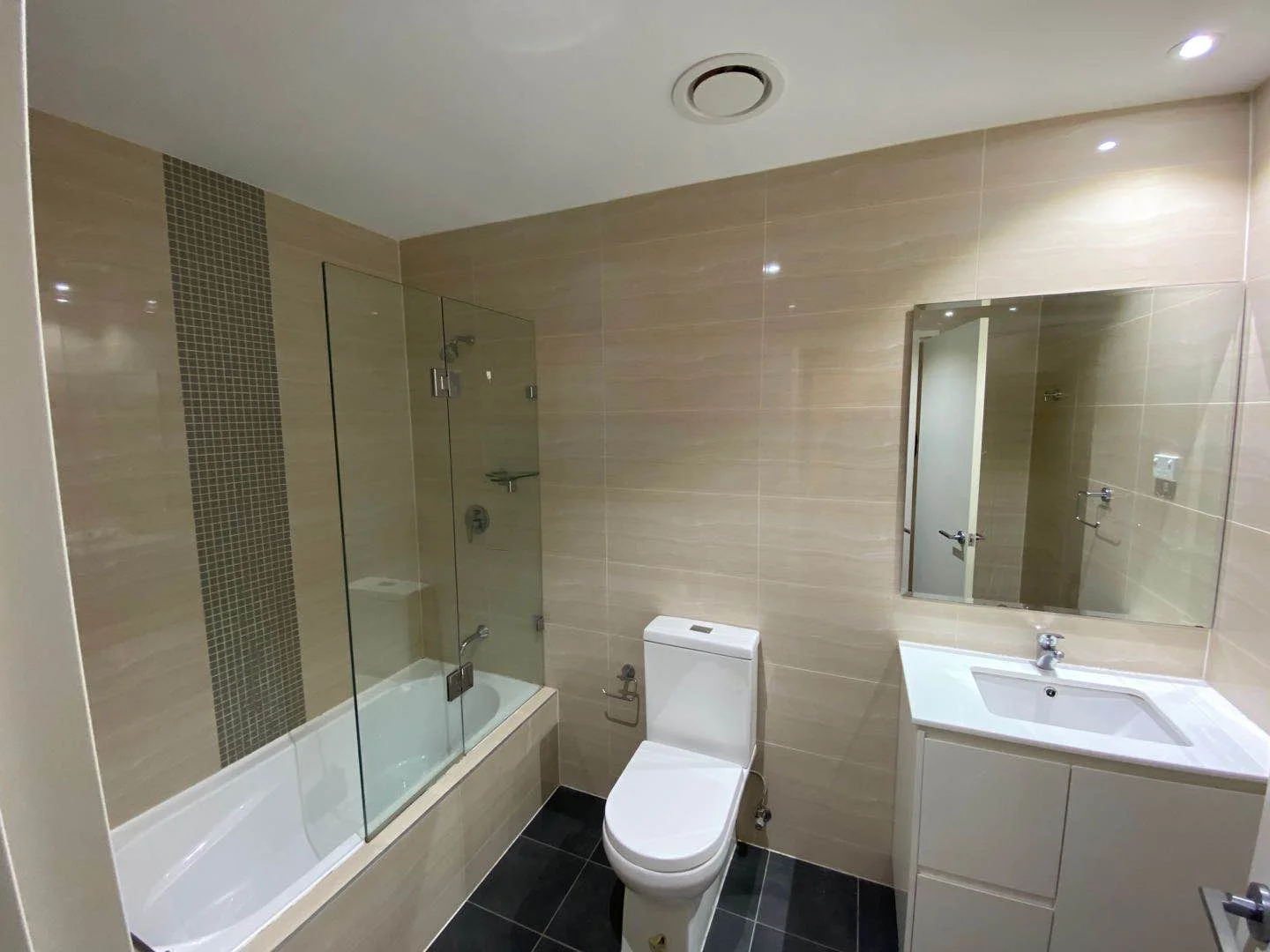Additional image 6 of 203/5 Henry St, Turrella NSW 2205
