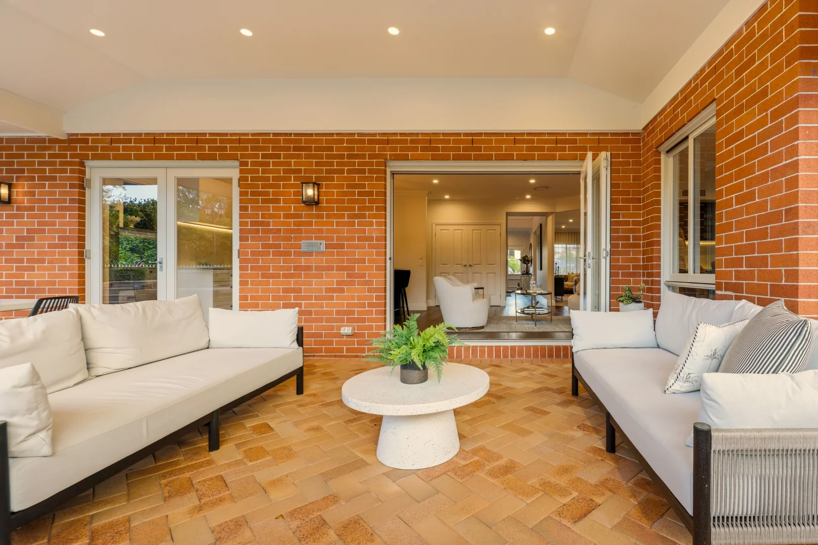 Additional image 23 of 50 Holborn Crescent, Carindale QLD 4152