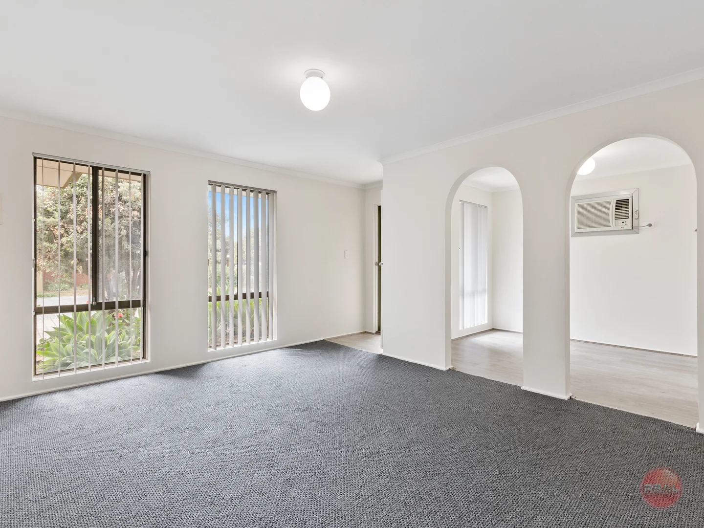 8/18 Washington Crescent, Findon SA 5023 photo 2