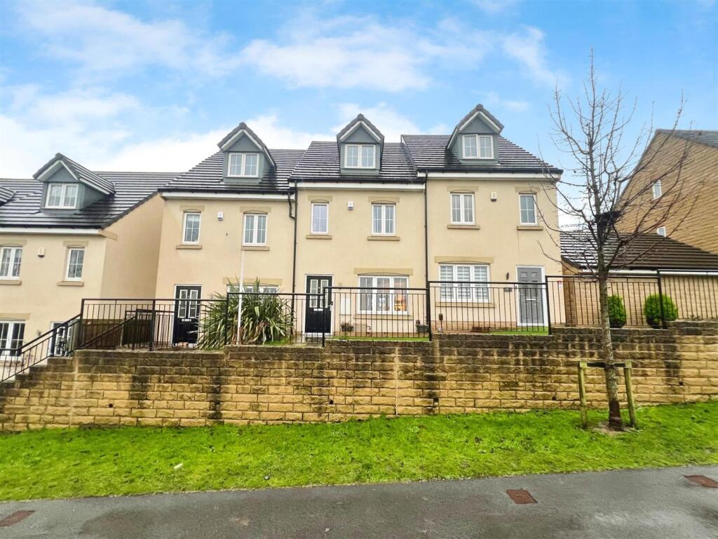 Brompton Drive, Bradford, BD10 0DW