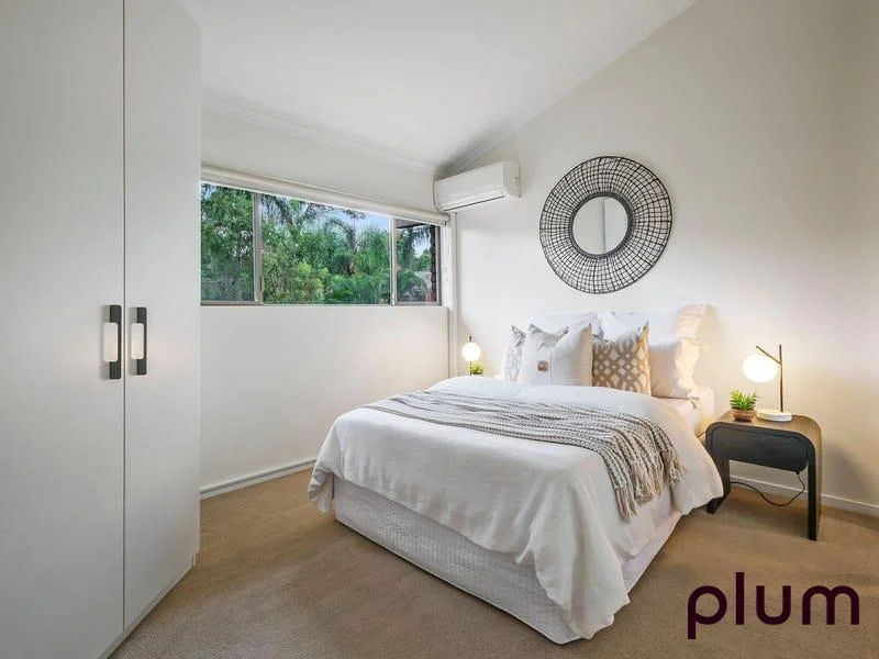 Additional image 6 of 2/1 Jerdanefield Road, St Lucia QLD 4067