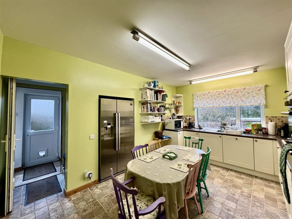 Additional image 3 of 3 bed detached bungalow for saleWaunhwyad Lane, Glanamman, Ammanford SA18