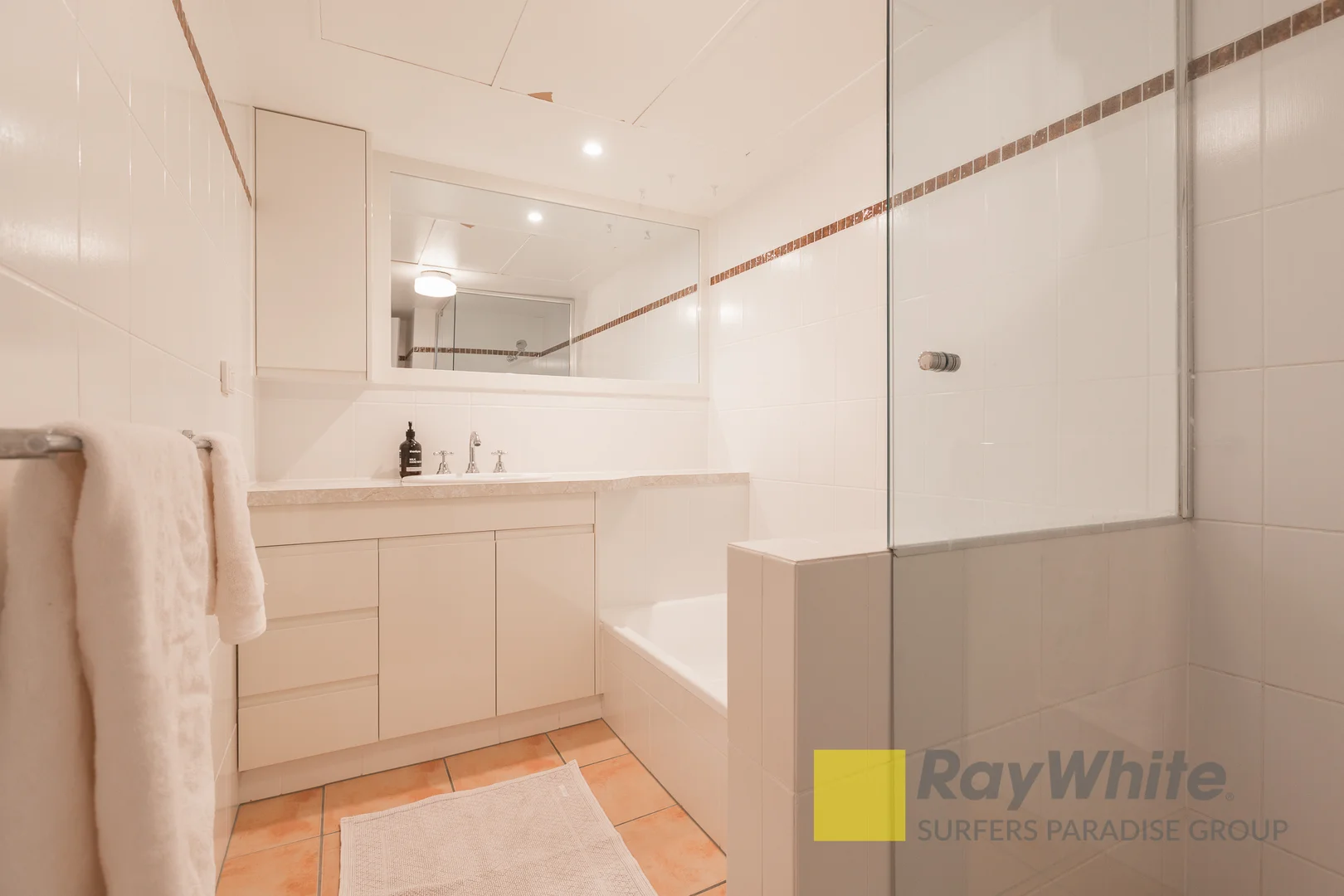 Additional image 9 of 2/22 Commodore Drive, Paradise Waters QLD 4217