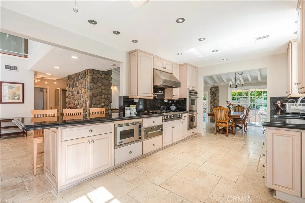 Additional image 10 of 4615 White Oak, Encino, CA 91316